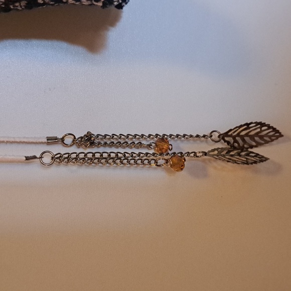 Crop Feather Jeweled Belly Top size  M Soft stretchy and comfortable With the Ti - Picture 4 of 7